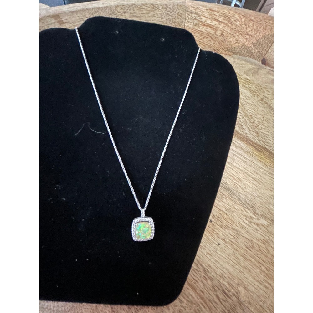 Opal Halo Pendant Necklace Silver Tone Cushion Cut Crystal‎ Frame Jewelry